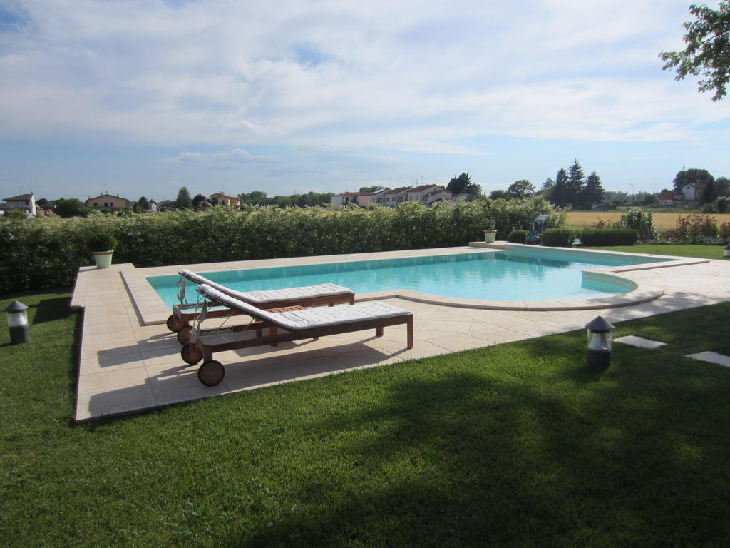 Marinella B&B Cornale Buitenkant foto