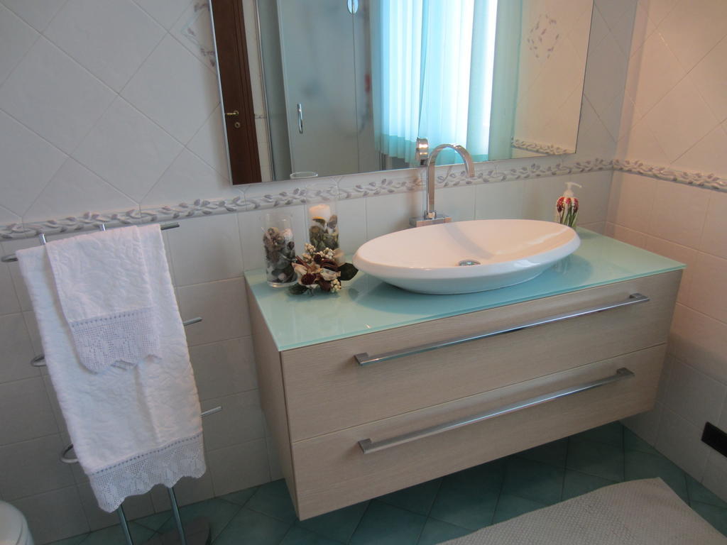 Marinella B&B Cornale Kamer foto