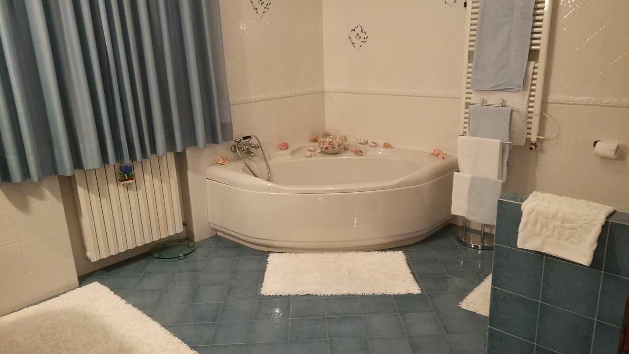 Marinella B&B Cornale Buitenkant foto