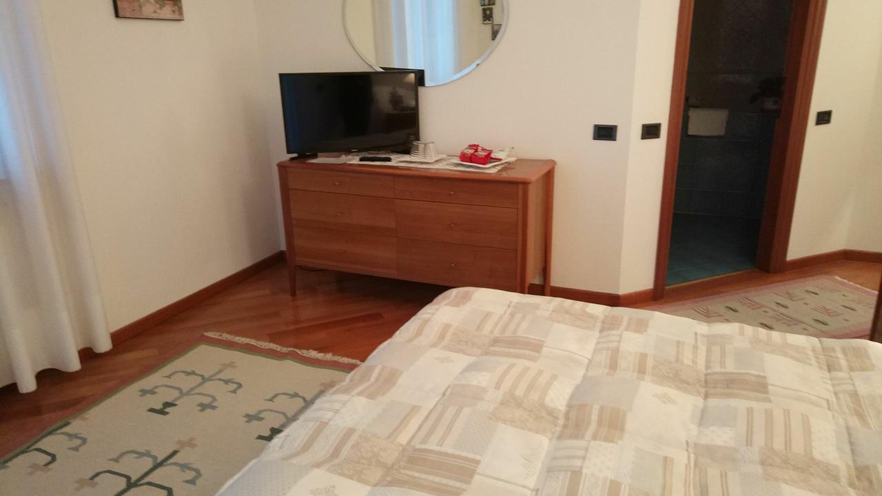 Marinella B&B Cornale Buitenkant foto